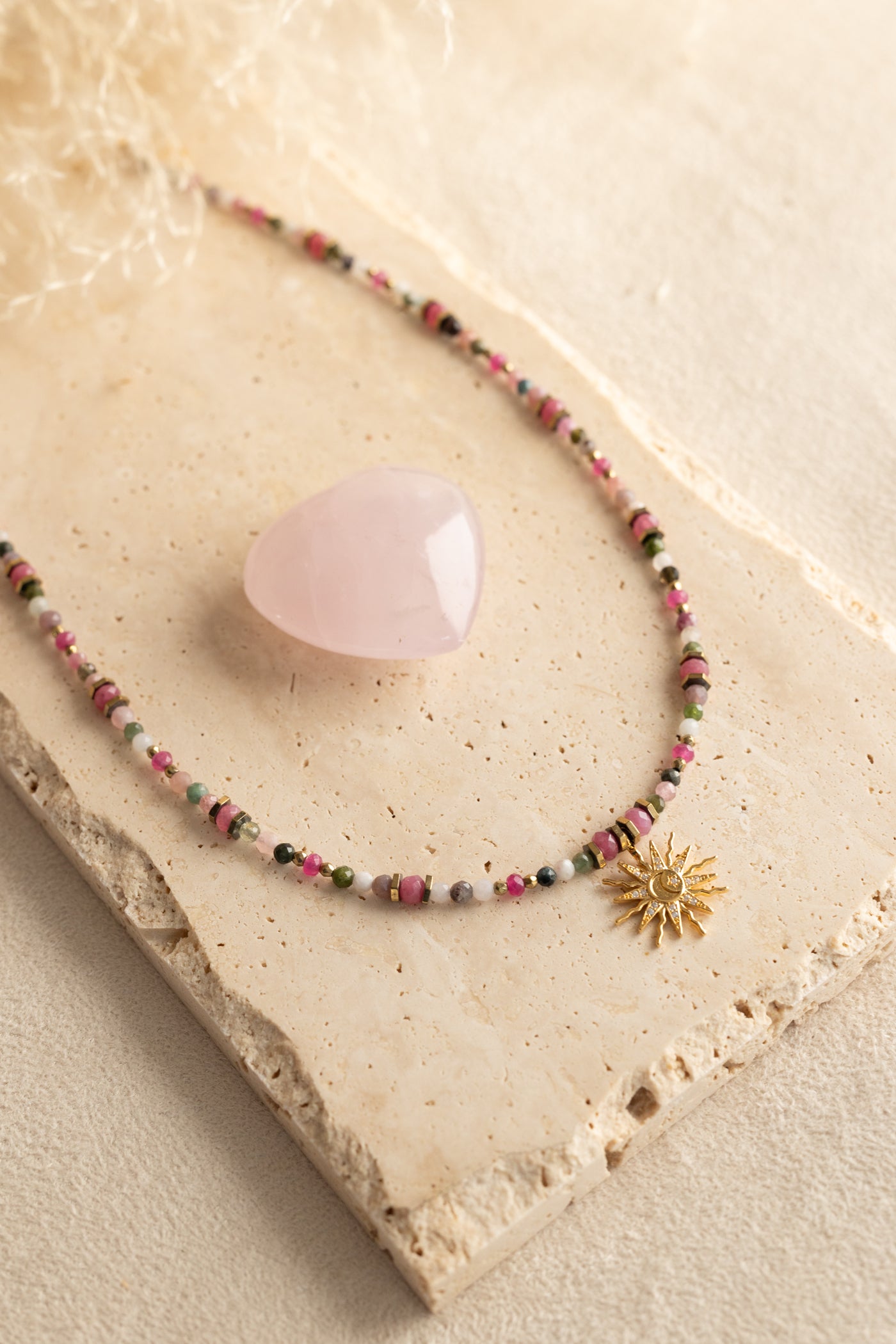 Collier Sloane en pierre de Tourmaline rose et soleil