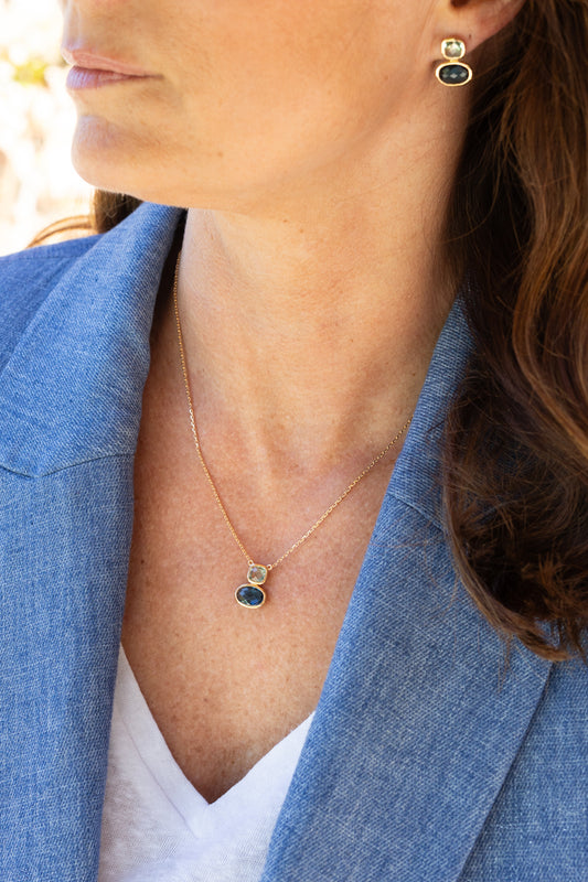 Collier Azur doré pierre de calcédoine bleu