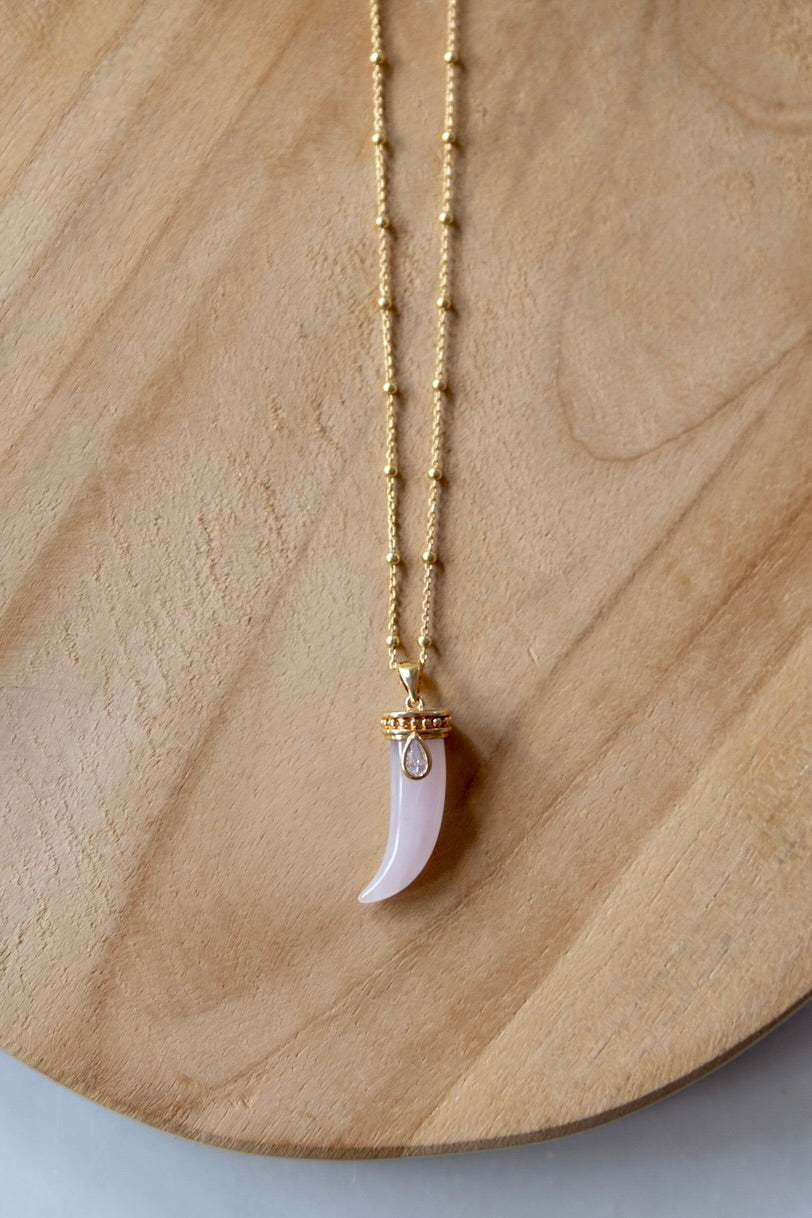 Collier Alma , pierre quartz rose
Chaîne 14K,3 microns