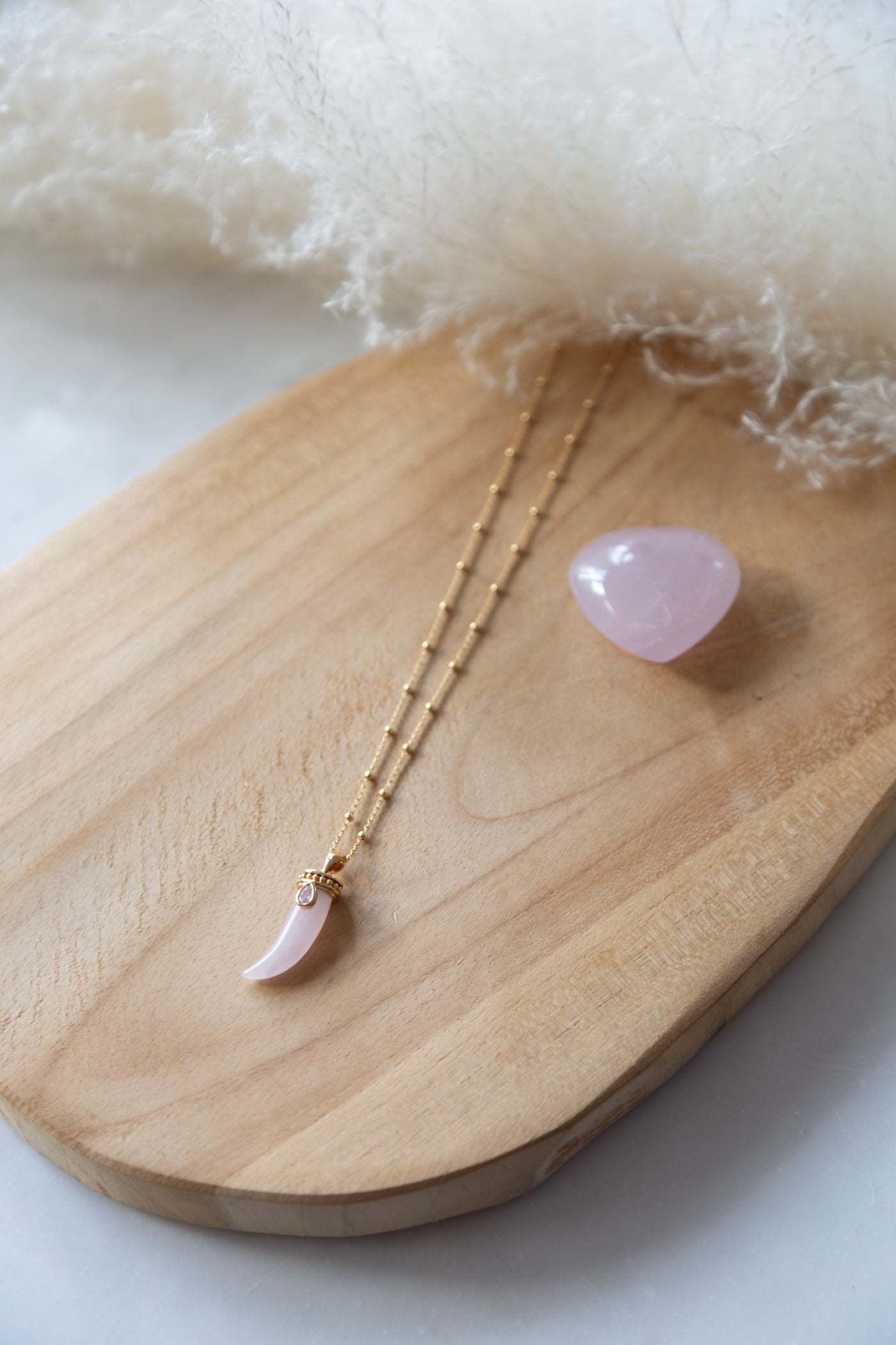Collier Alma , pierre quartz rose
Chaîne 14K,3 microns