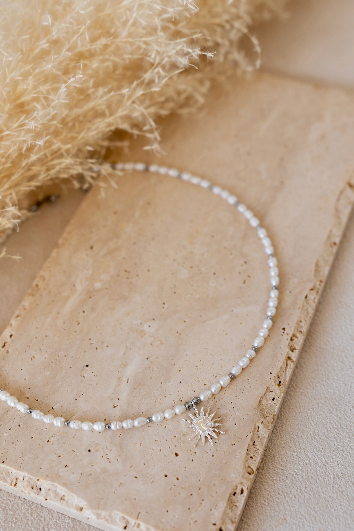 Collier Solane perles d'eau douce soleil argent