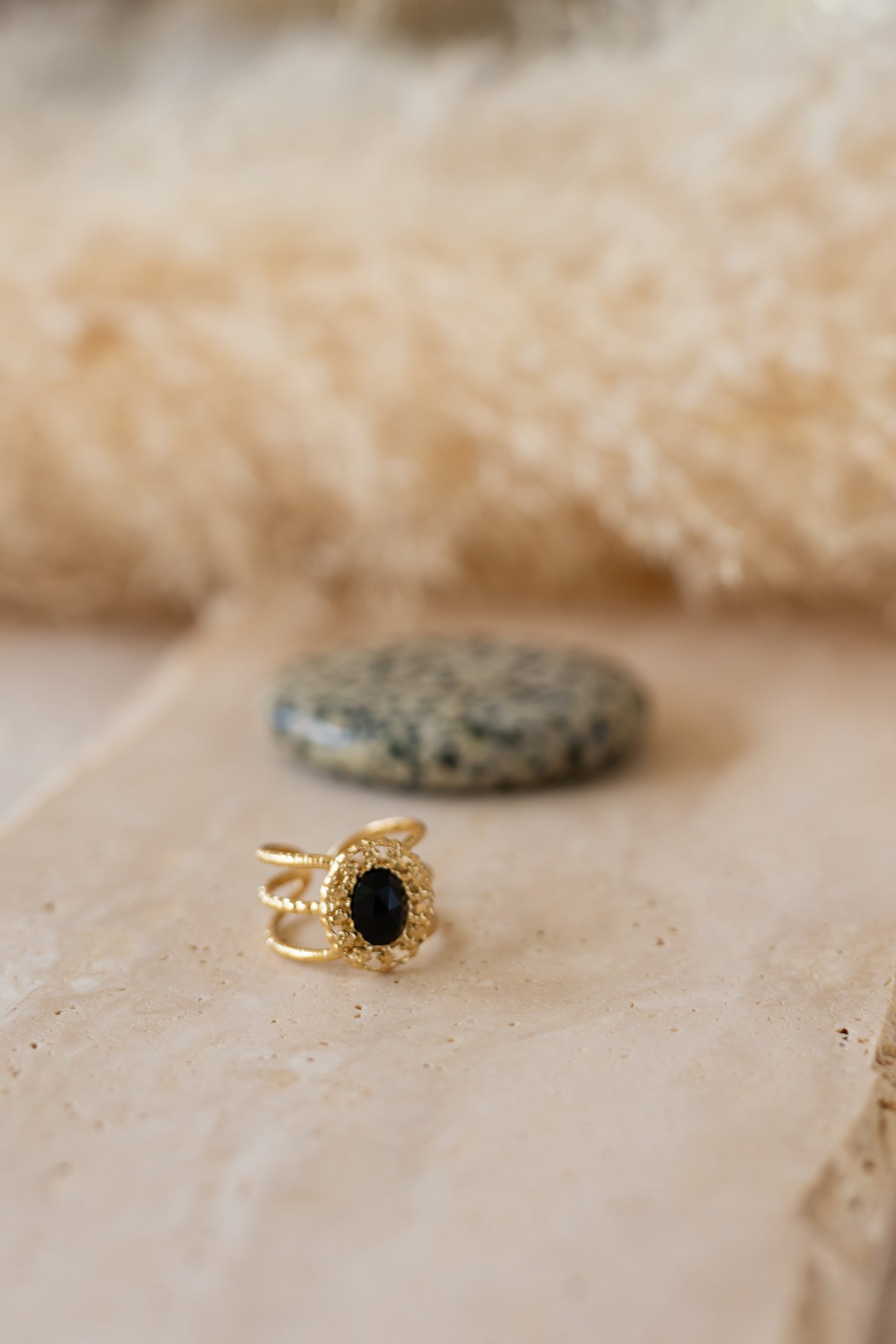 Bague pierre d'onyx noire
