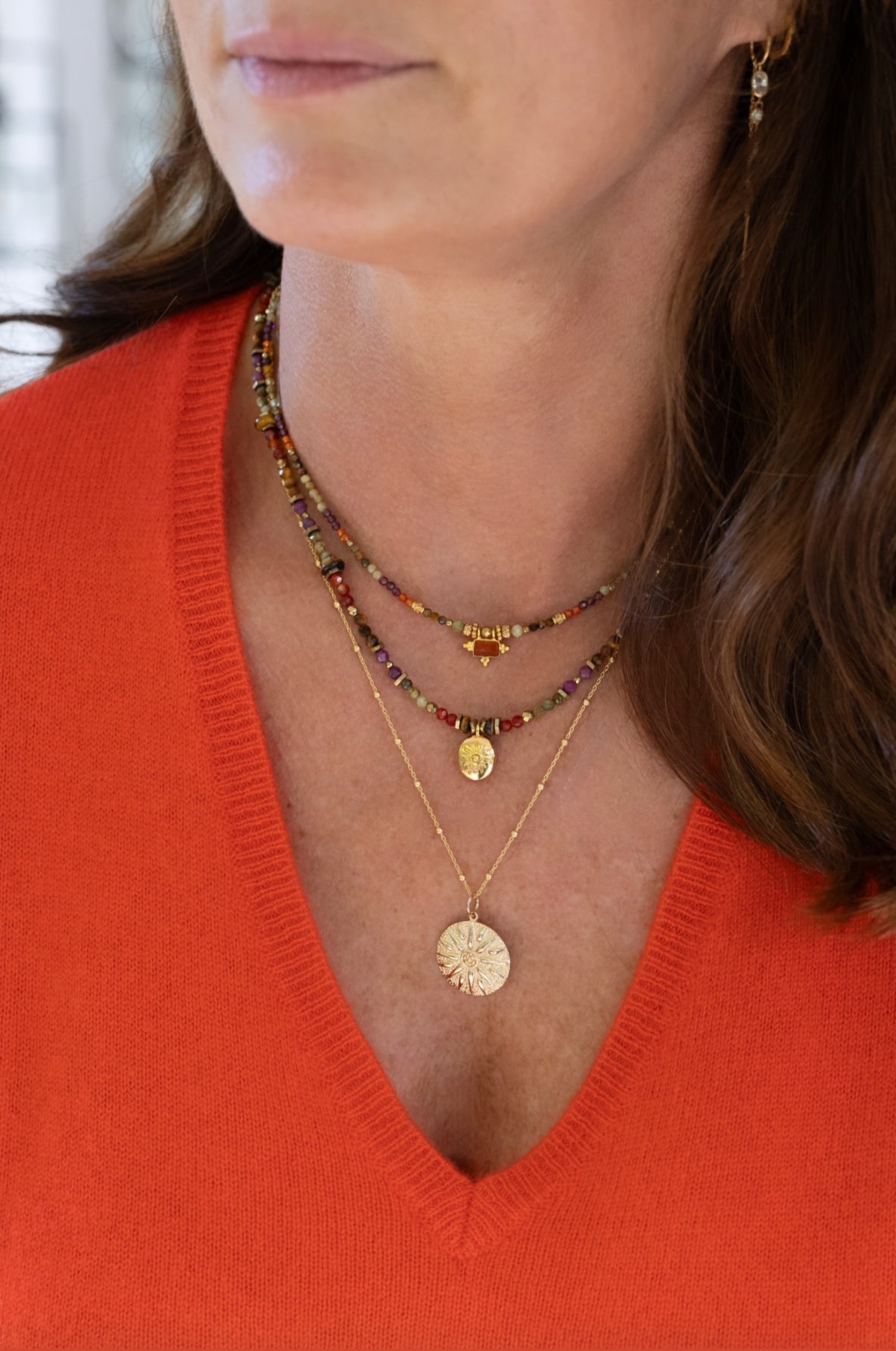 Collier en pierres naturelles de Rubis, cornaline, oeil du tigre et péridot