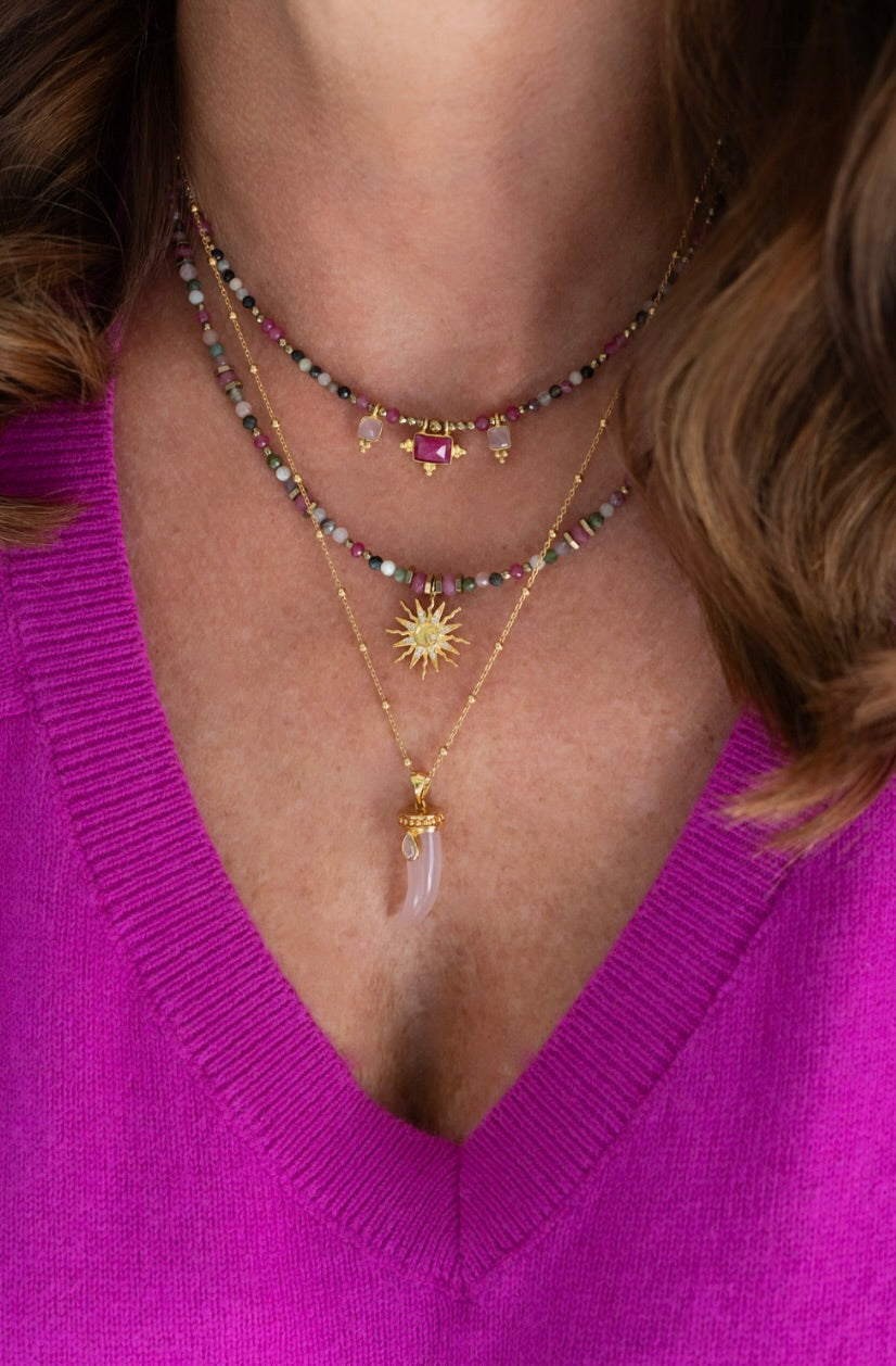 Colliers Eden et Sloane en pierre de tourmaline multicolore et quartz rose rubis