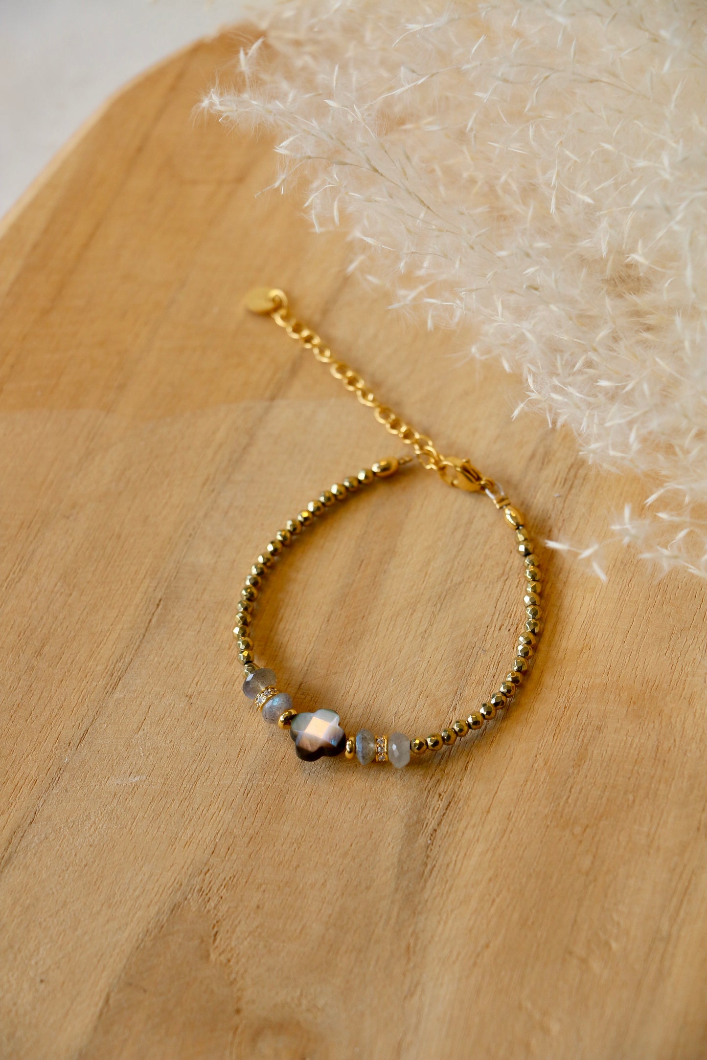 Bracelet Léane en pierres de Labradorite, pierre de Lune et Hématite
