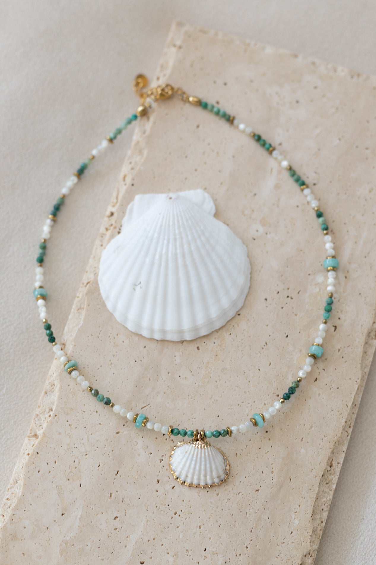 Collier Shell en Chrysocolle, amazonite et nacre