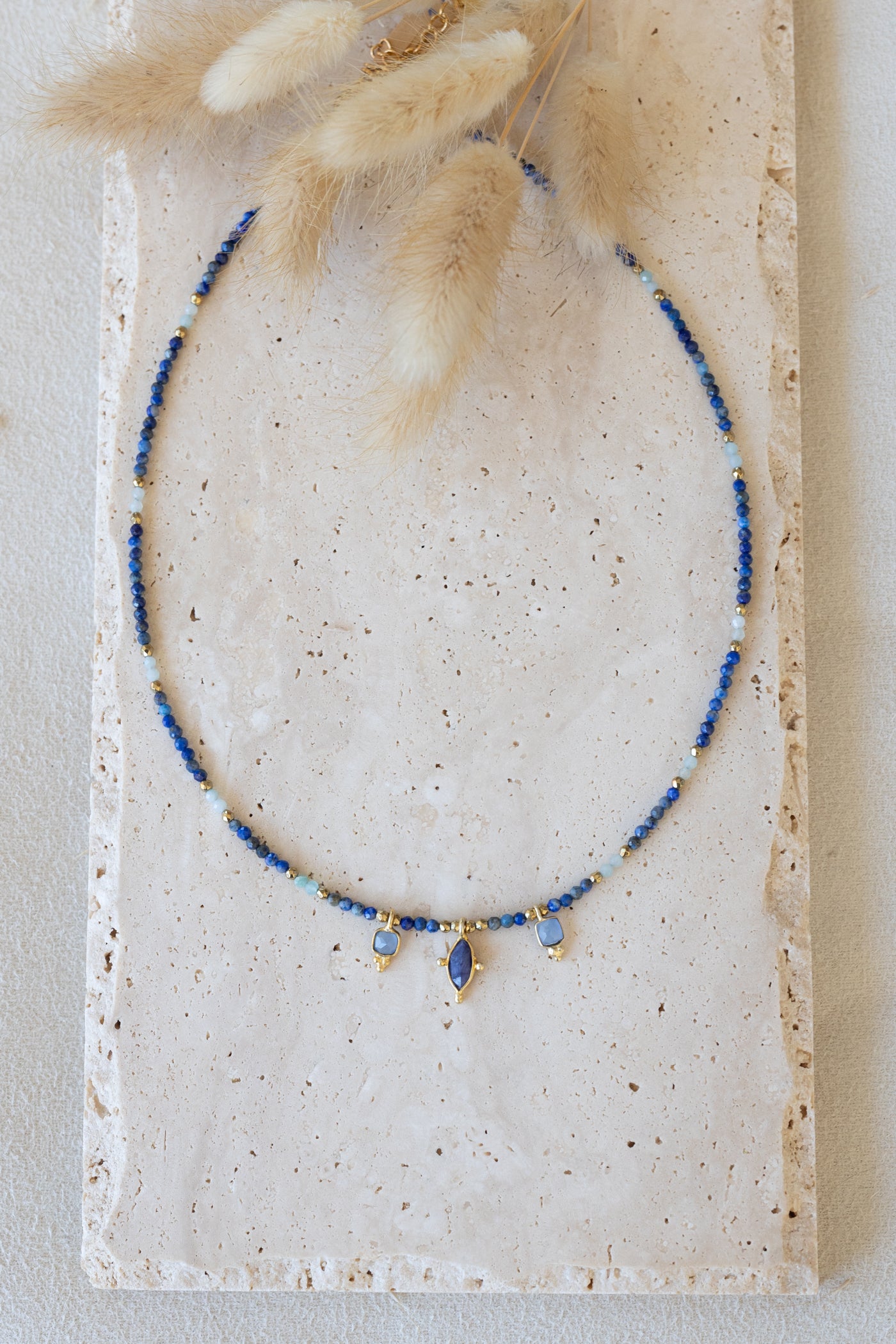 Collier Ysatis en pierres fines de Lapis -lazuli et amazonite
