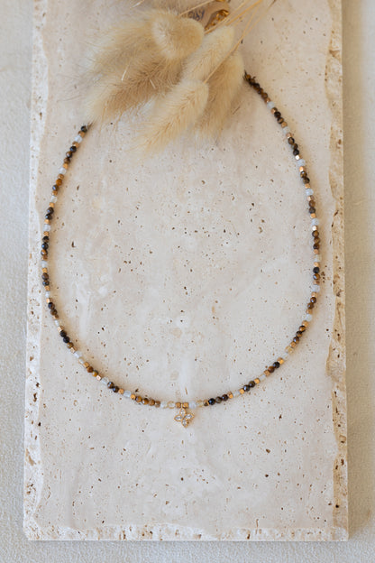 Collier Oriane en pierres de citrine, jaspe et oeil du tigre 