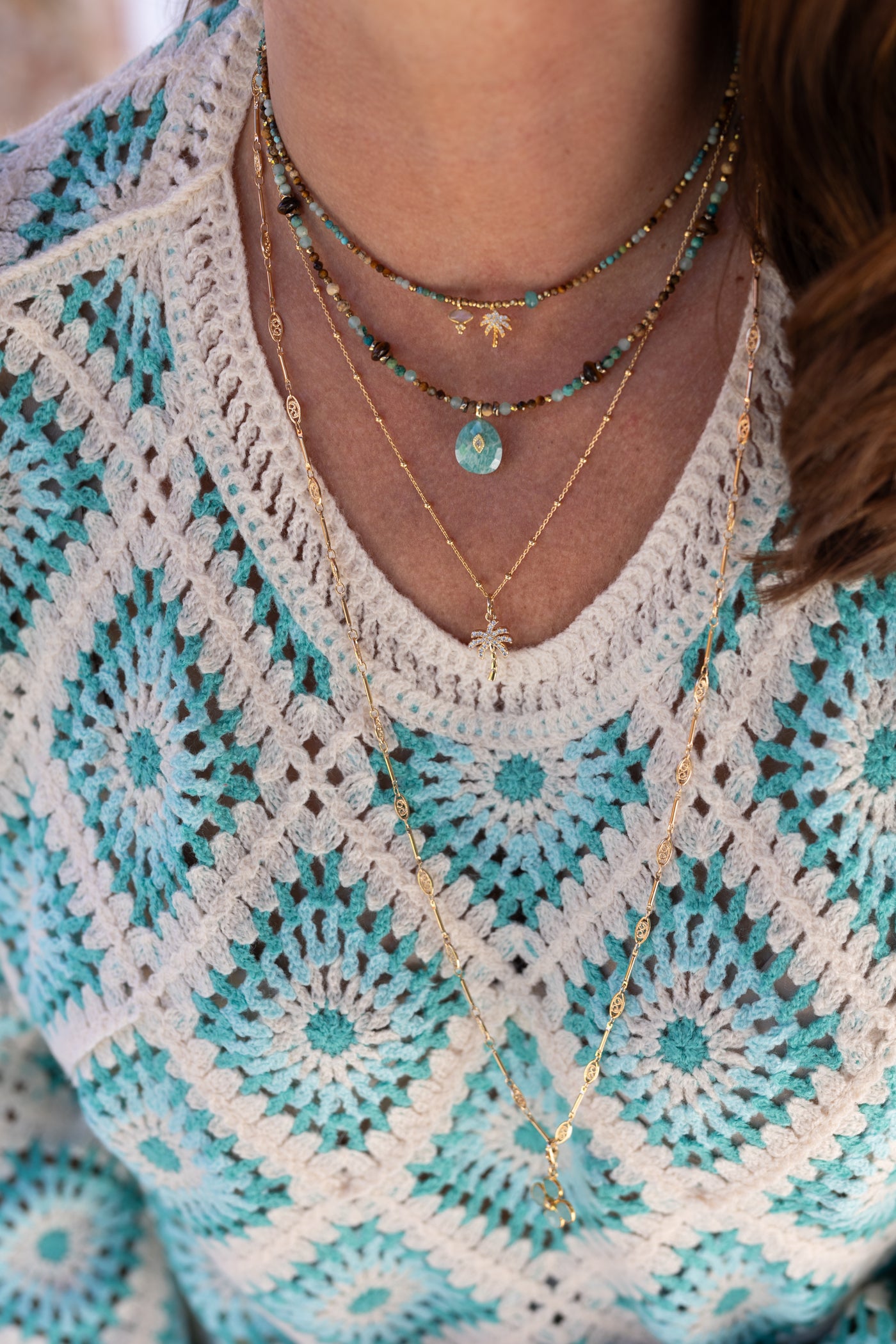 Collier s Palmier et Tiaré pierres  fines oeil du tigre Amazonite 