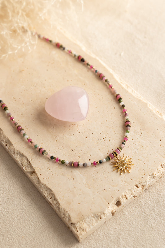 Collier Sloane en pierre de Tourmaline rose et soleil