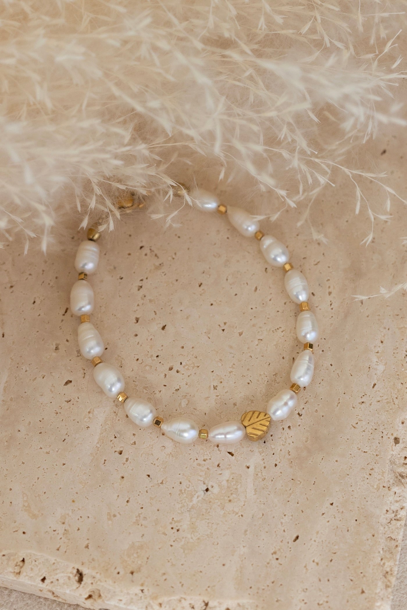 Bracelet perles d'eau douce feuille