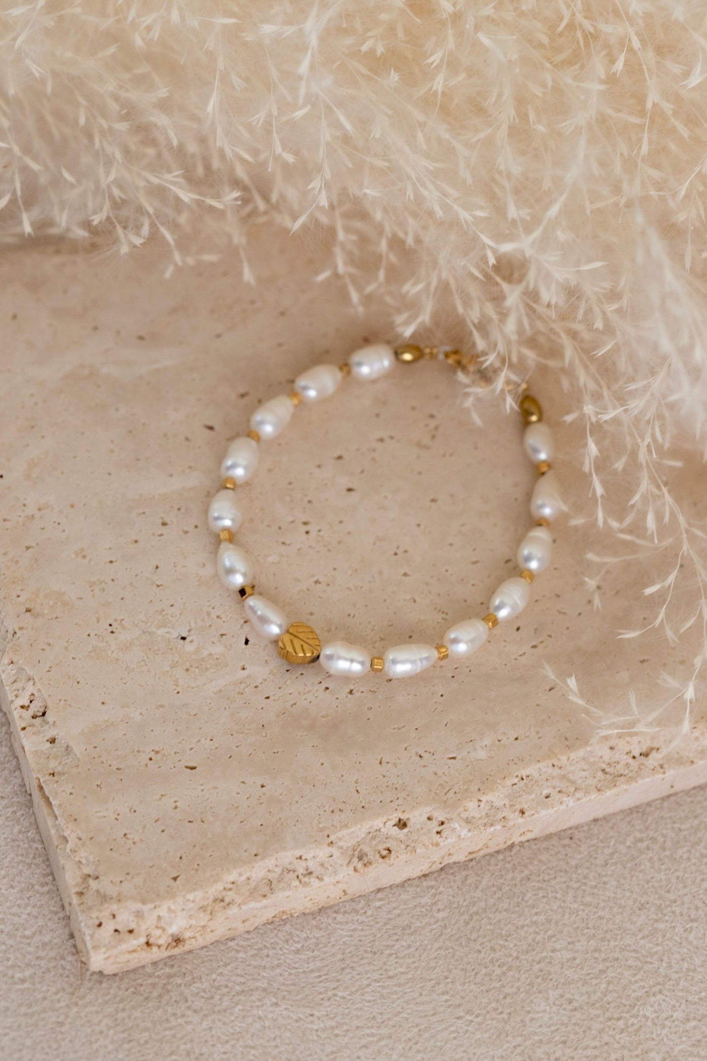 Bracelet perles d'eau douce feuille