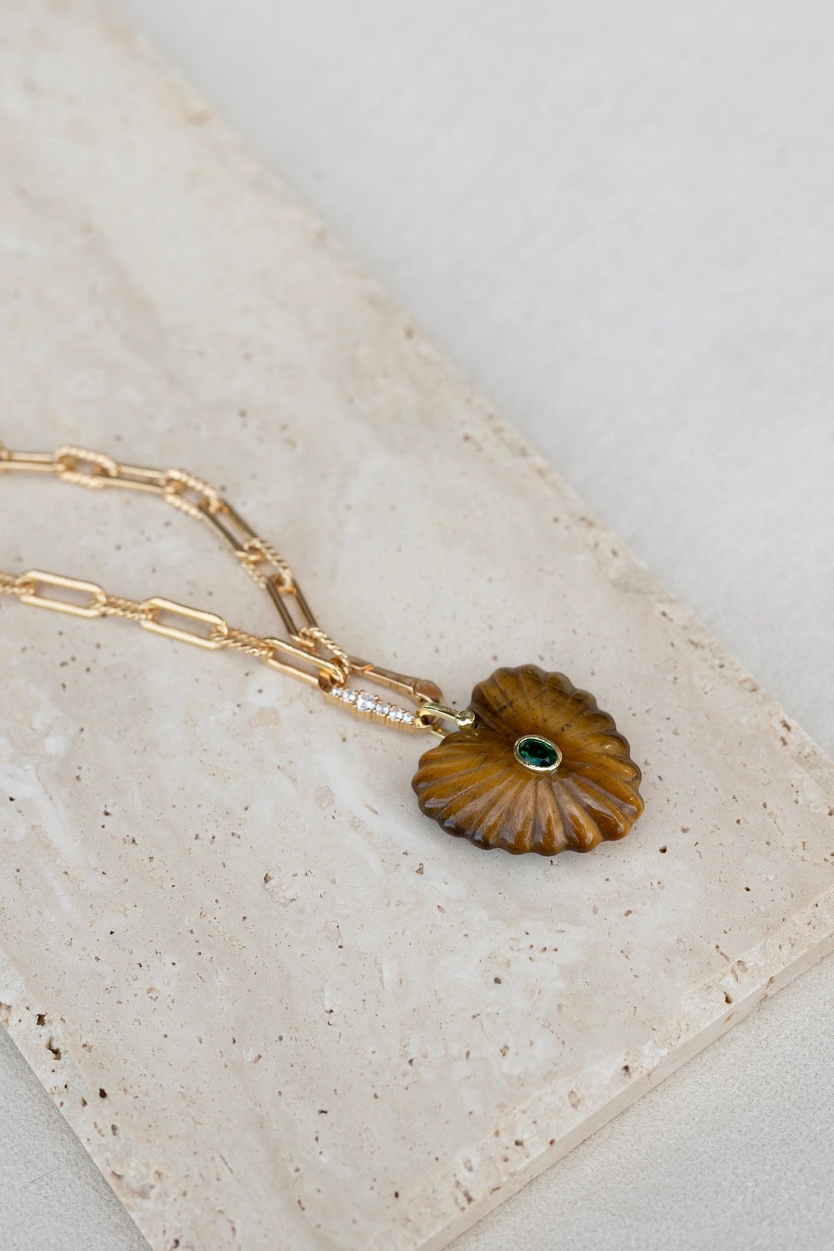 Pendentif Love oeil du tigre