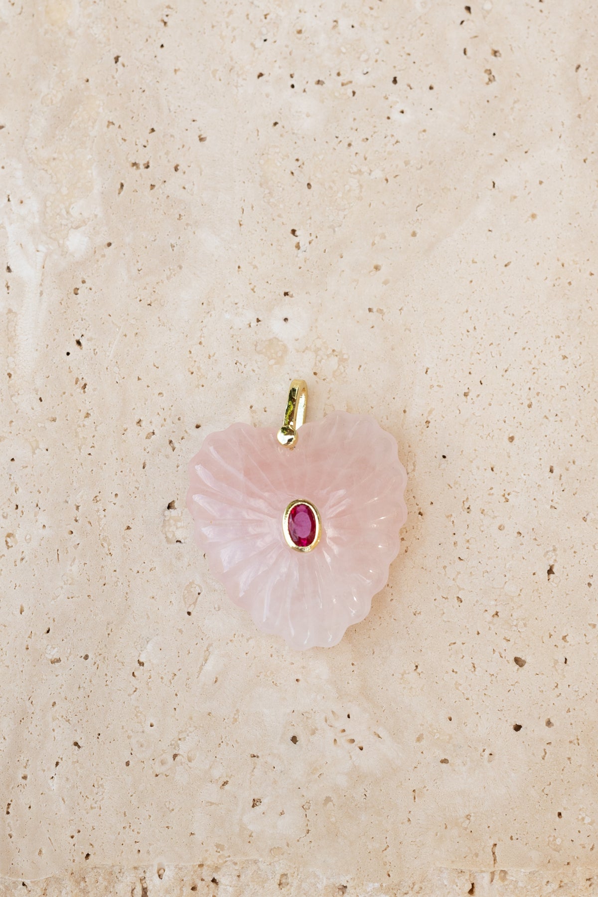 Pendentif Love quartz rose