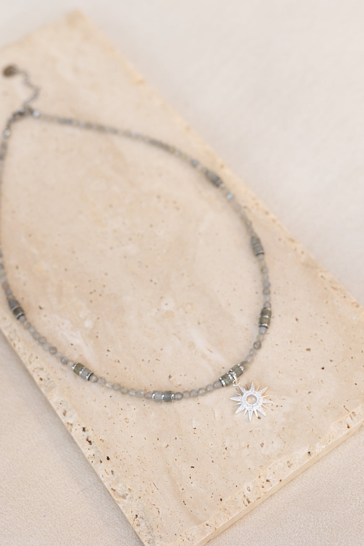 Collier Sunny labradorite argent
