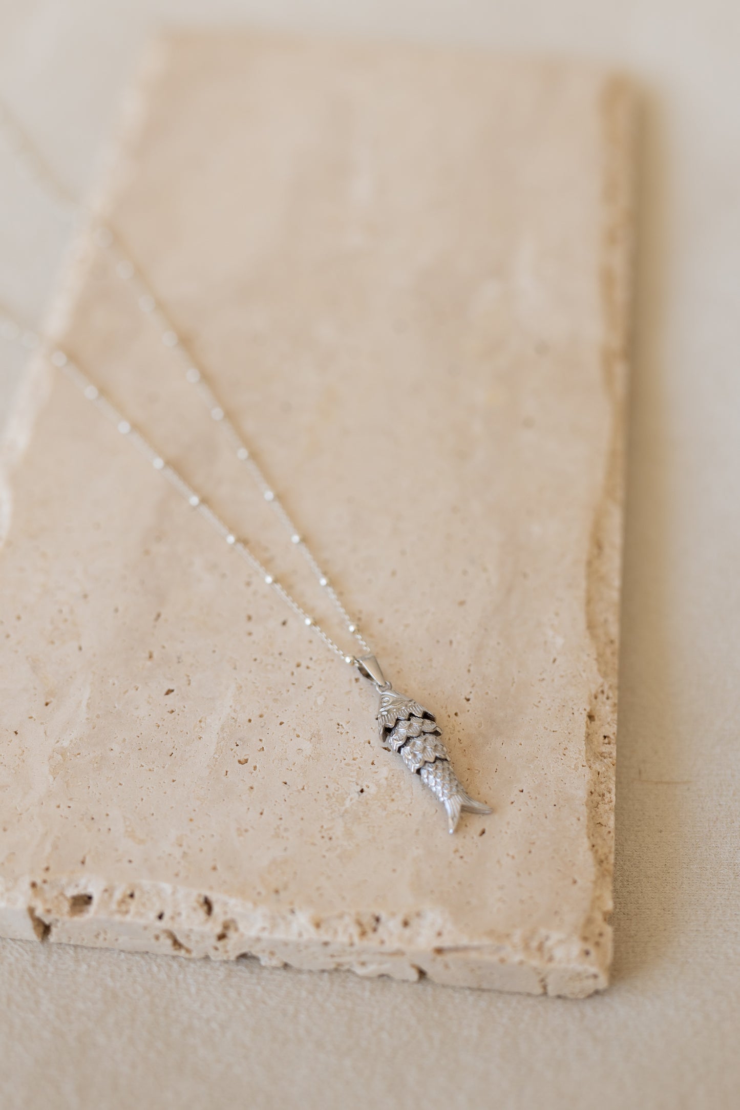Collier Fish argent