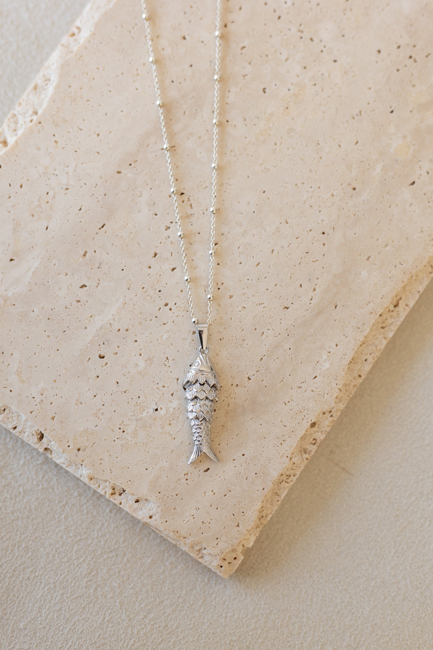 Collier Fish argent