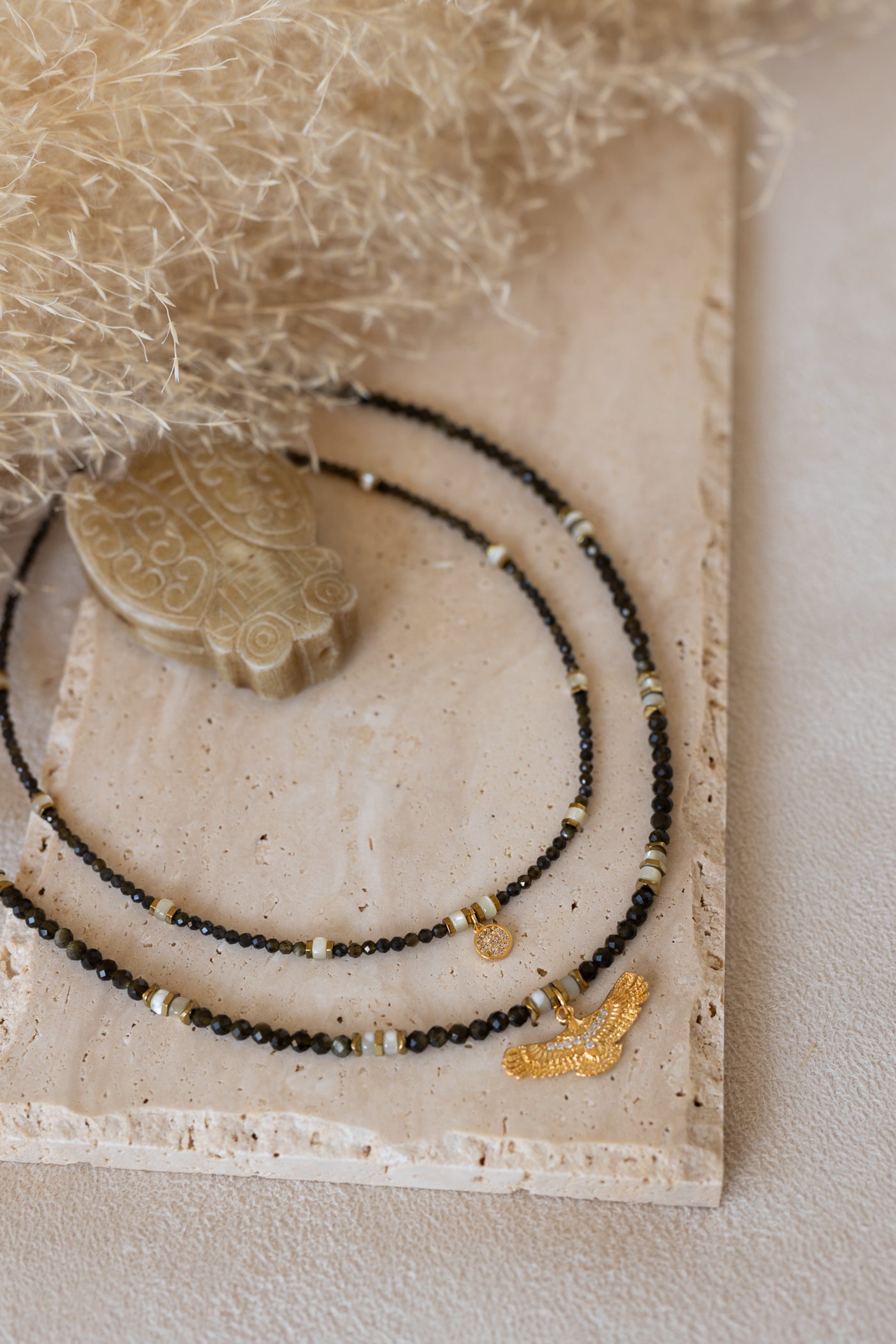 Collier Maya  et Aguila en pierre d'obsidienne