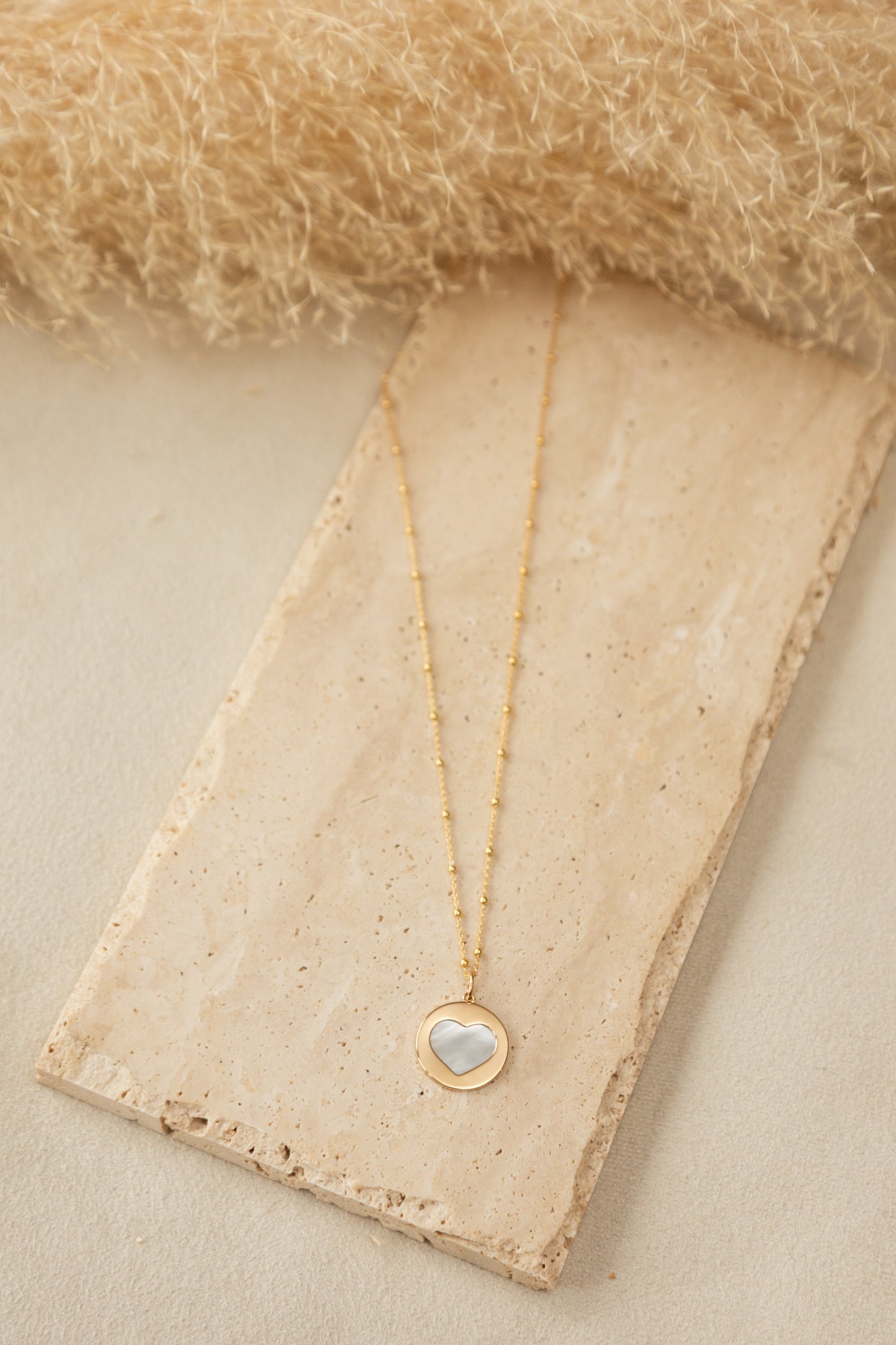 Collier Love nacre or