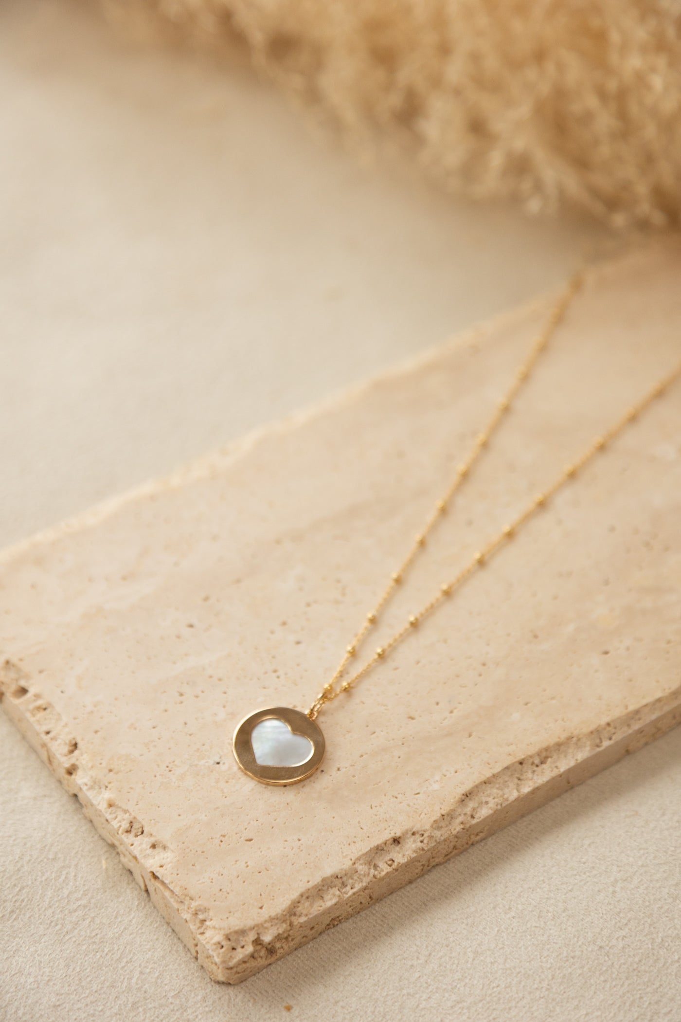 Collier Love nacre or