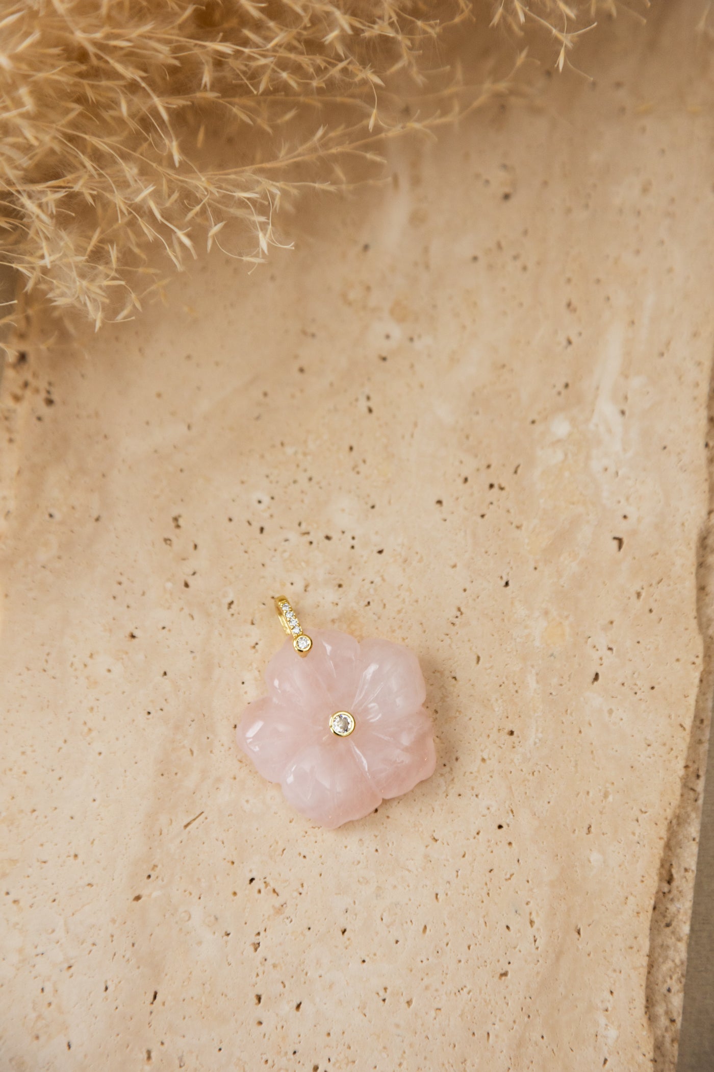 Pendentif Fleur quartz rose