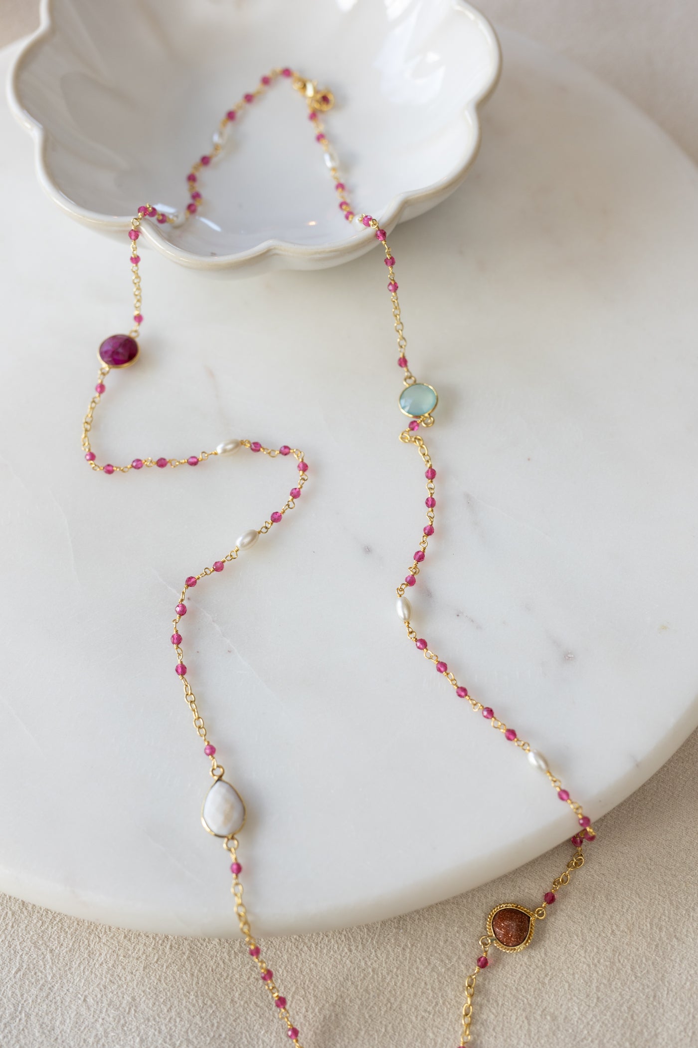 sautoir Rosy calcédoine rose