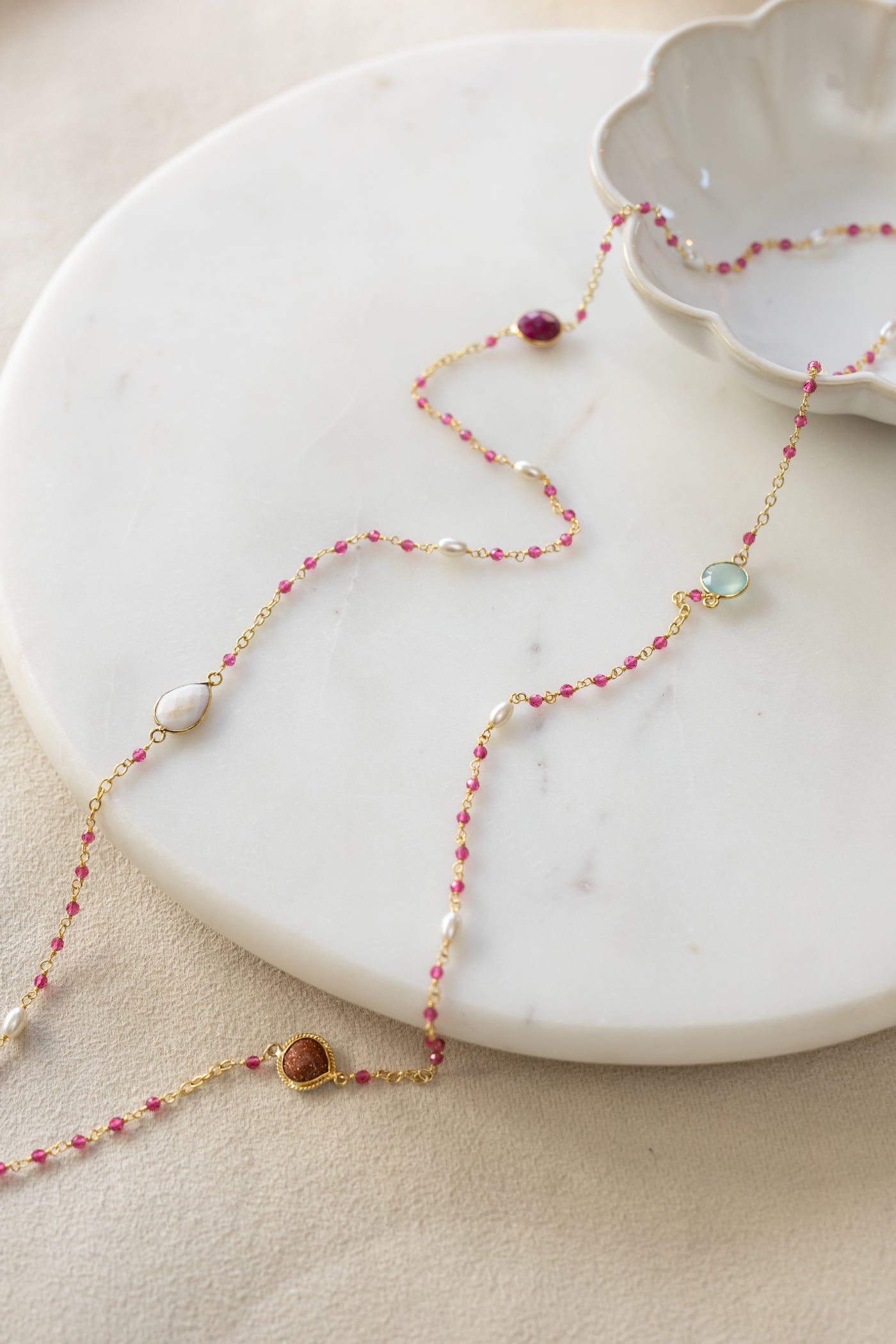 sautoir Rosy calcédoine rose