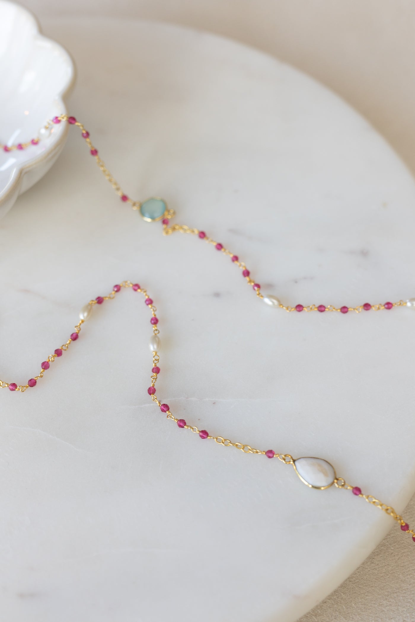 sautoir Rosy calcédoine rose