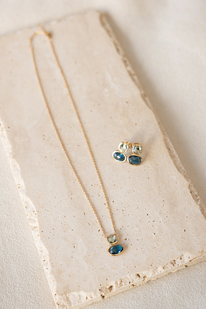 Collier Azur doré pierre de calcédoine bleu