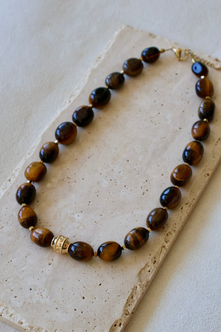 Collier Albane grandes perles oeil du tigre